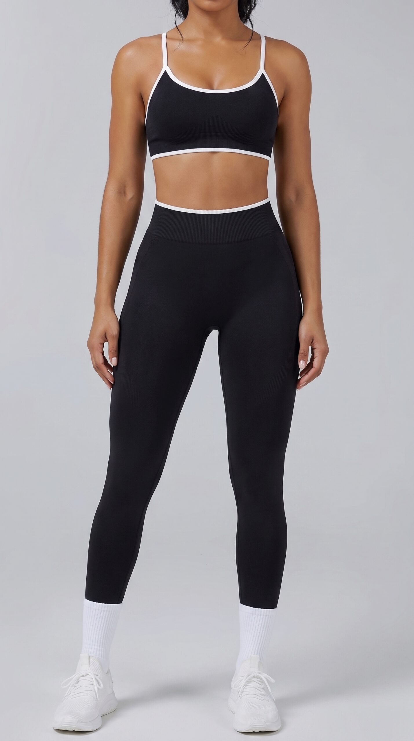 Conjunto Siena Negro - frente Conjunto Siena Negro - frente
